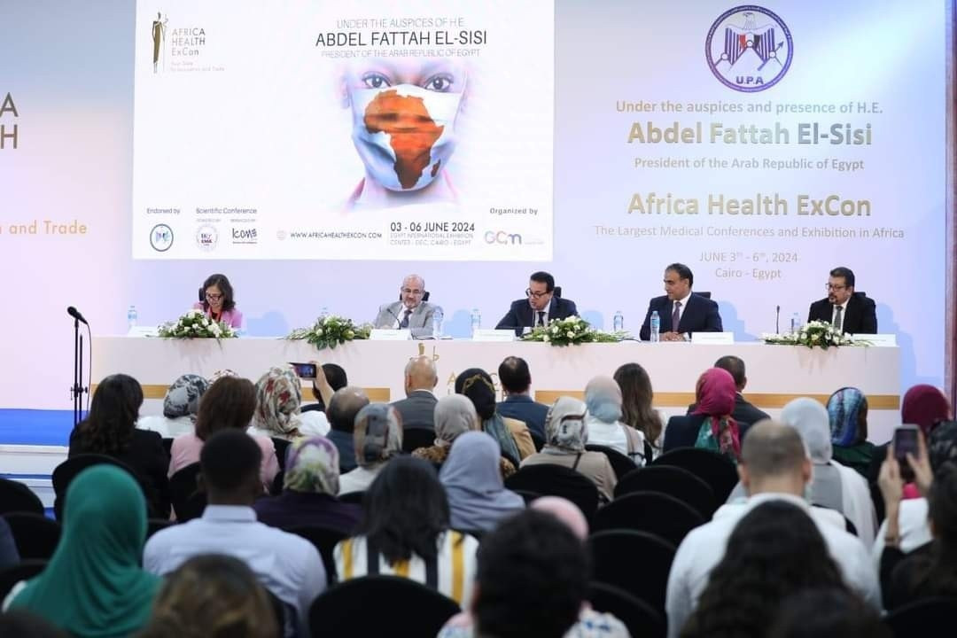 الجلسة النقاشية حول مبادرة صحة المرأة بالمؤتمر والمعرض الطبي الإفريقي Africa health ExCon